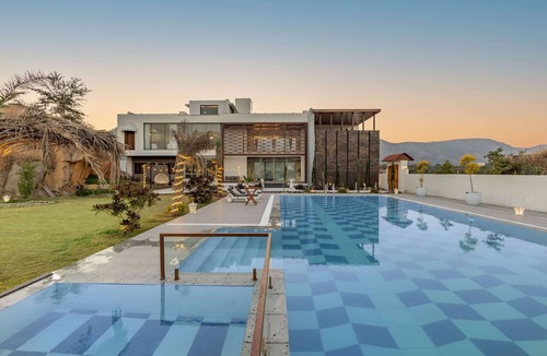 Bedla Villa | Kvanya Mansion by Viraalay - Luxe 5BHK Villa in Udaipur