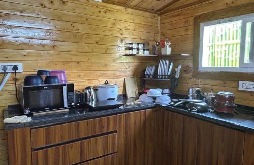 Chevella House | La Cabana, The Wooden Cottage with Private Pool