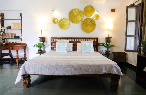 White Town House | La Maison de Bitasta