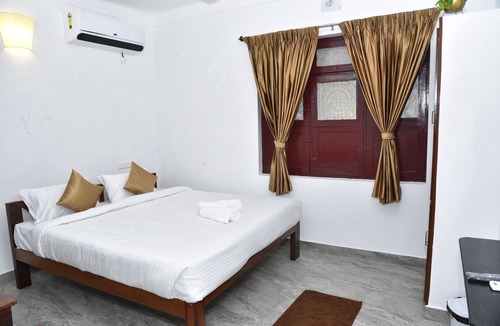 Kalapettai Hotel | La Maison Mira