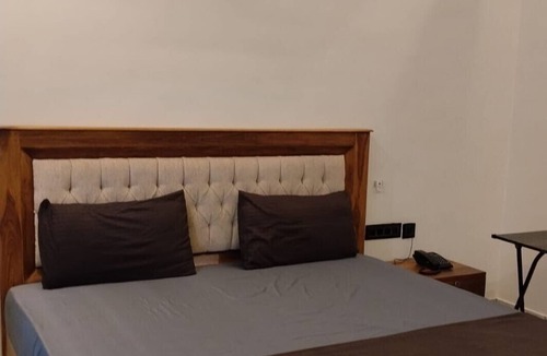 Chittar Lake Hotel | Lake Residency