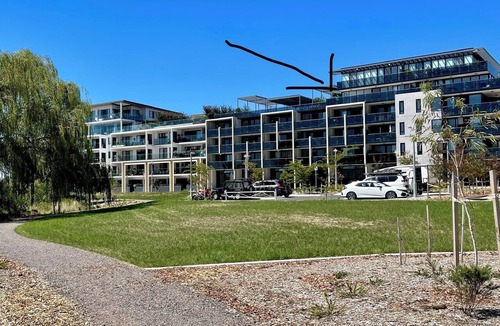 Kingston Apartment | Lakeside Special