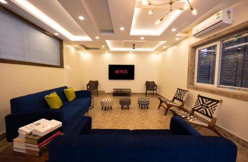 Kolkata Apartment | Lakeside Suites