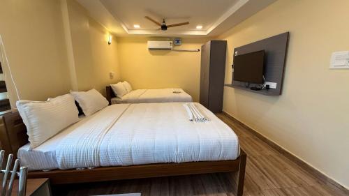 Kanchipuram Hotel | Lakshmi Narayana Grand