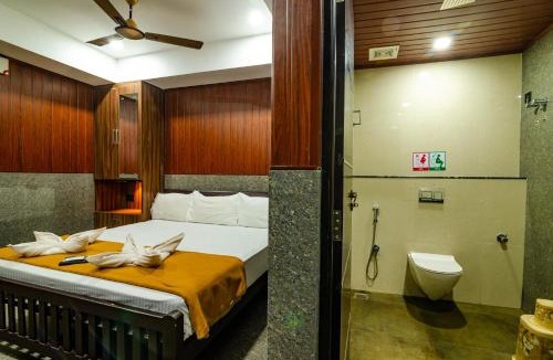Chottanikkara Hotel | Lakshmi Residency Chottanikkara