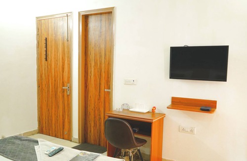 Gurugram Hotel | LB Residency