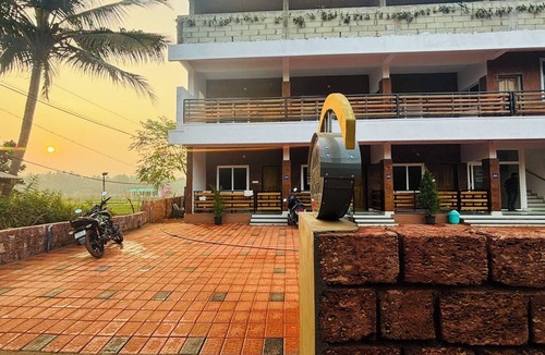 Hireguthi Hotel | Leela Sea Scape