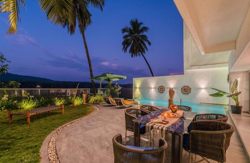Siolim Villa | Legacy by Hireavilla Natgeo Spot w Field Views