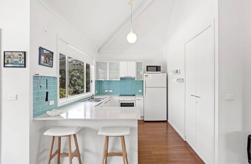 Boat Harbour Villa | Light & Spacious Beach House with Pool at One Mile