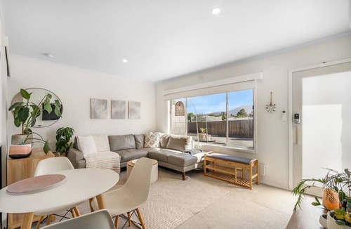 Bellerive Apartment | Little Bell: Nestled within the heart of Bellerive