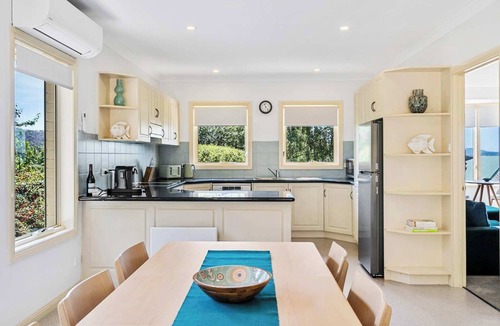 North Hobart House | "Lizzy's Hideaway" – Close to City, Sleeps 6.