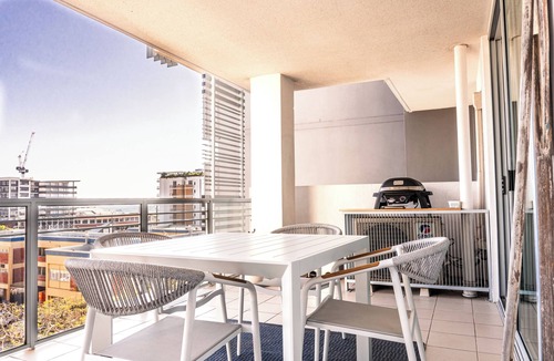 Palm Beach Apartment | Located within the sought-after Pavilions Palm Beach precinct, you'll enjoy lift access to supermarkets, cafés, restaurants and specialty shops, plus a resort-style pool and the beach just a short stroll away.