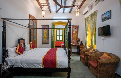 White Town Hotel | Luigi Villa