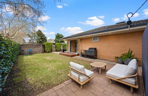College Park Apartment | Luna - Canopy Views from a Peaceful Garden Haven