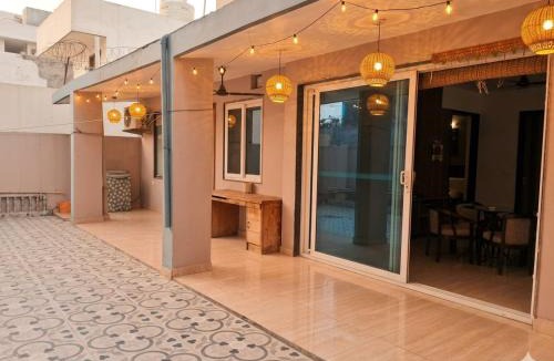 Sector 39 Apartment | Luxurious 2BHK ! The White Casa !Near Medanta Hospital