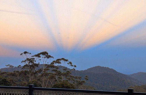 Mount Glorious House | Luxurious stay in Mt Glorious rainforest, 30mins from Brisbane