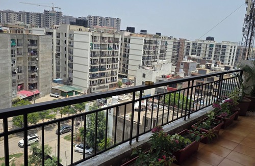 Zirakpur Apartment | Luxury 3BHK Stay | VIP Road Zirakpur | Near Chandigarh Airport