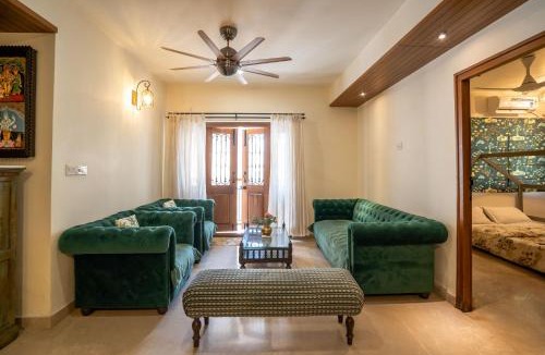 Gandhi Nagar Apartment | Luxury Vintage 3bhk Penthouse