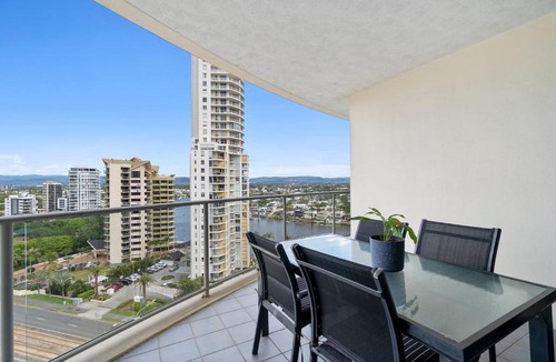 Surfers Paradise Apartment | Mantra Wings - Beachside Resort in Surfers Paradise
