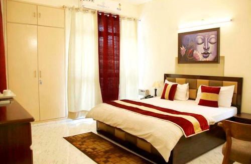 South Extension House | Maplewood Guest House, Neeti Bagh, New Delhiit is a Boutiqu Guest House - Room 4