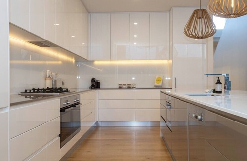 North Adelaide Villa | Margaret House | Elegant City-Fringe Escape