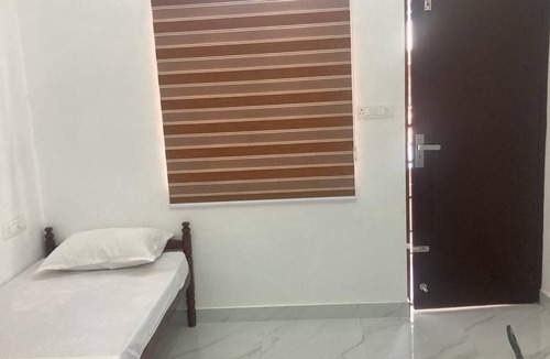 Aluva Bed & Breakfast | Marvelous 1-bedroom bed & breakfast in charming Aluva Ernakulam