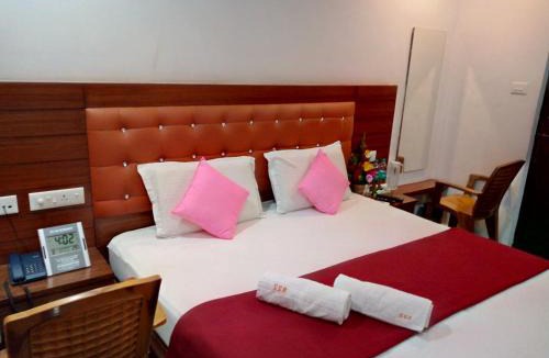 Medavakkam Hotel | Medavakkam Sri Sai Residency