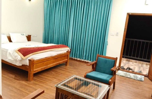 Periyur Hotel | Meenam Homestay