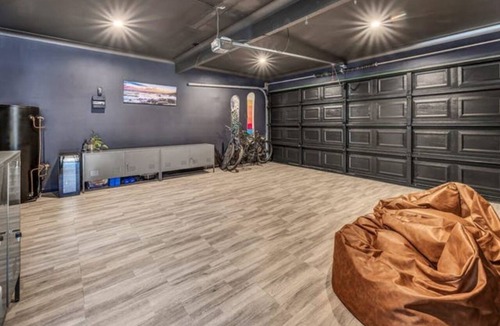 Southport House | Merewether - Central, Cosy & Pet friendly Stay