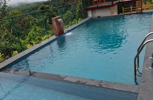 Elappara Hotel | Merjin's Paraiso