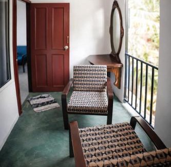 Kumbalam Hotel | Mia Riaan Lake View Resort