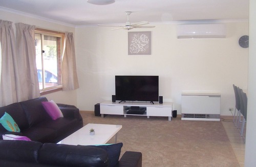 Mount Clear House | Minard Accommodation - Mount Clear
