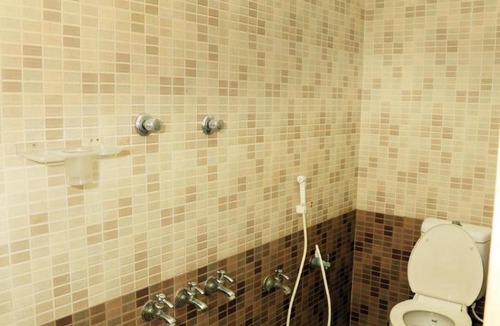 White Town House | Mission Nest Homestay