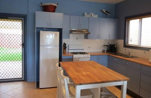 Currarong House | Moby's Beach House - Traditional Beach Shack