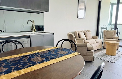 Wentworth Point Apartment | Modern 2Brs@ close2 Olympic park