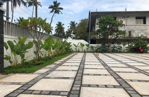 Onamthuruth House | Modern 4BR Home with Attached Bathrooms