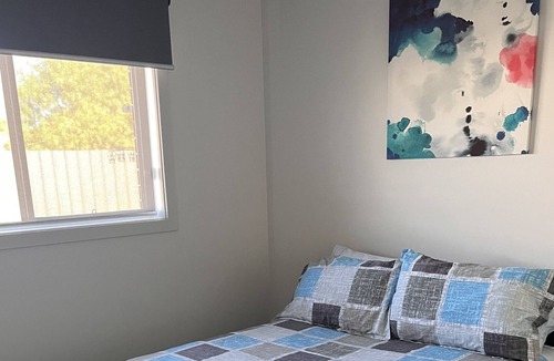 Great Western House | Modern home in beautiful wine village of Great Western, 25 mins from Grampians