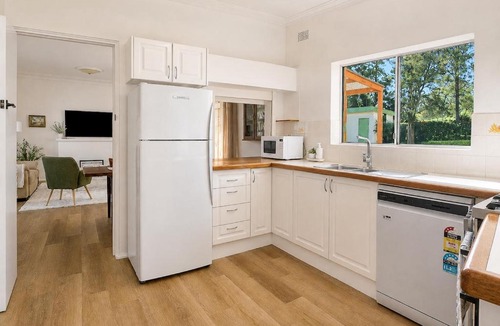 Epping House | Modern Mid-Century Parkland