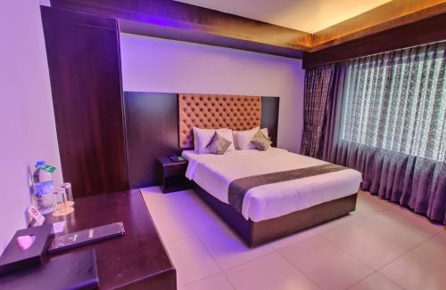 Bogra Hotel | Momo Inn
