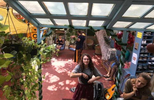 Pali Hill Hostel | NAMASTEY MUMBAI BACKPACKERS