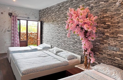 Sidlaghatta Hotel | Nature's Resort