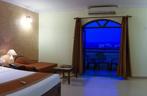 Baga Hotel | Nazri Resort