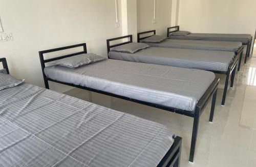 Surat Hostel | New Nova Atlanta Shopping Mall