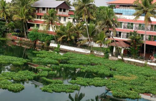 Thrippunithura Hotel | Nila home residency