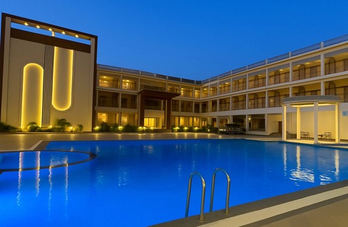 Gaya Resort | Nirvana Grand Hotel & Resort