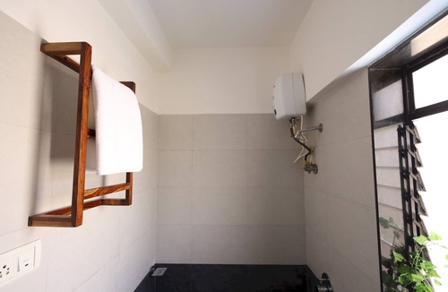 Vile Parle East Apartment | Nook&Co - Vile Parle 1