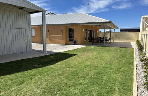 North Beach House | 'North Beach Getaway '.New luxury home, perfect for families, 600m walk to beach