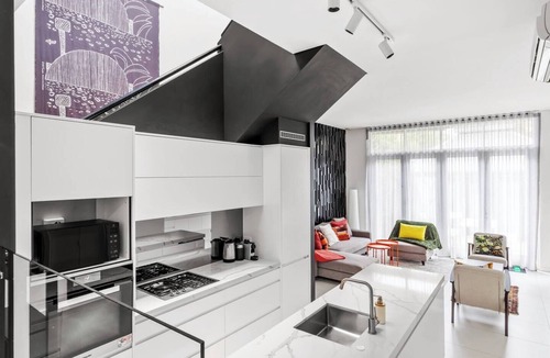 Camperdown House | Northwood Haus Refined Federation style Retreat