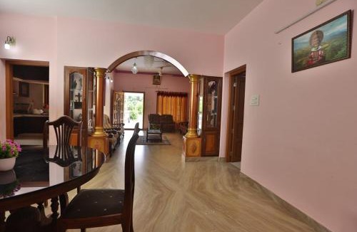 Kuttattukulam Villa | Nutmeg Meadows