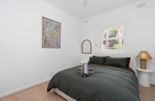 Glenelg House | Oak and Olive - Glenelg
